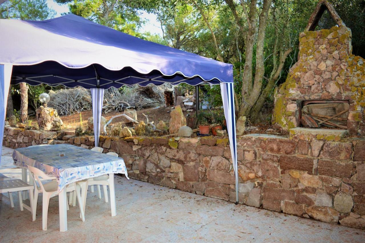 Pineta Spiaggia Grande Calasetta Exterior photo